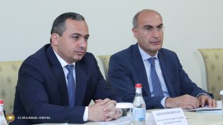 Քննչական կոմիտեի նախագահ Արթուր Պողոսյանն ընդունել է ՀՀ-ում Հնդկաստանի դեսպանին